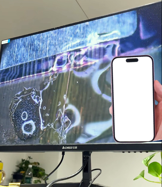 iPhone 15 Pro Max bị trắng màn hình – Nguyên nhân & cách khắc phục triệt để tại Anhthu24h